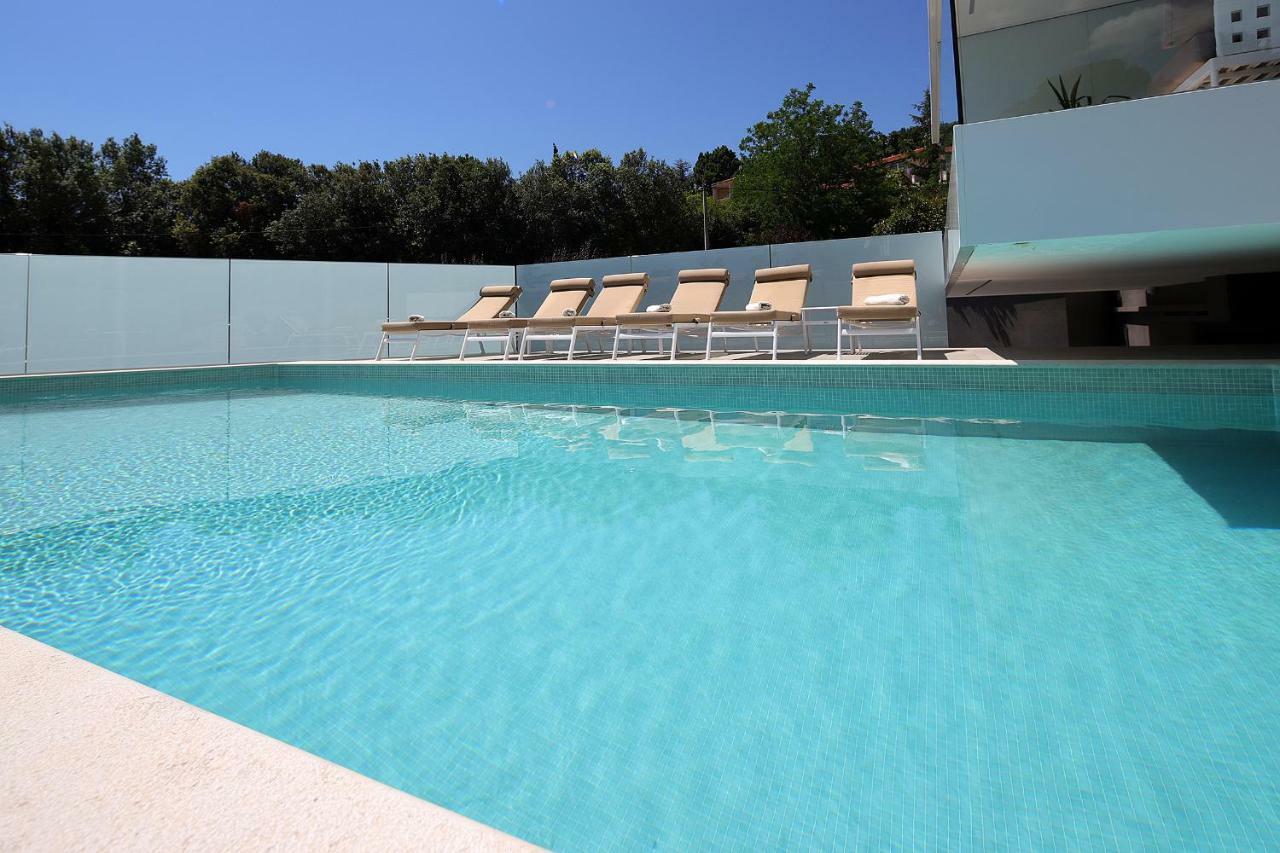 Stylish Apartment 100 M From The Beach Opatija Bagian luar foto