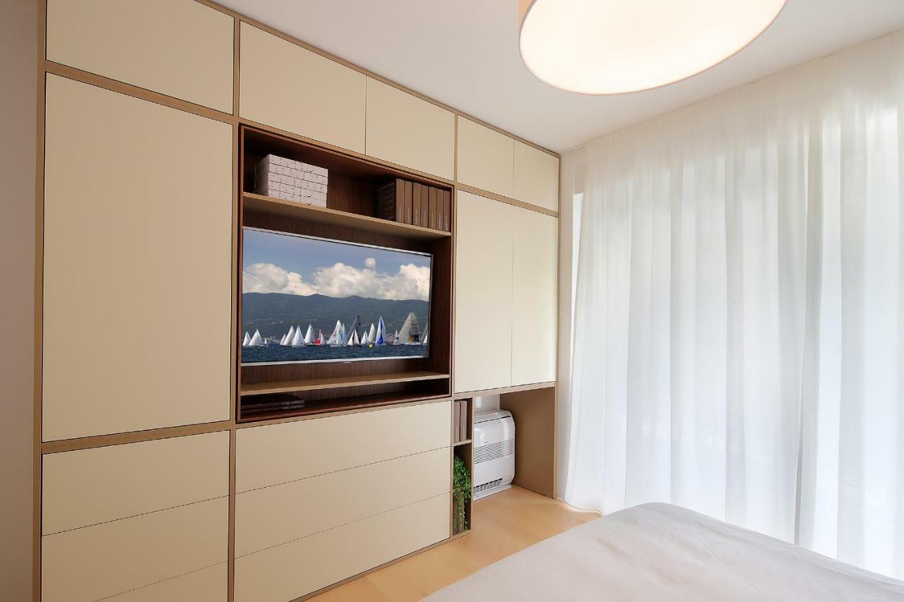 Stylish Apartment 100 M From The Beach Opatija Bagian luar foto