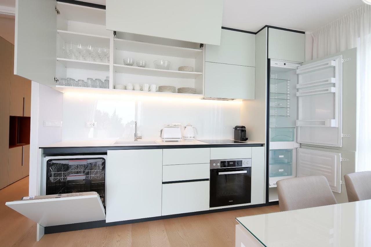 Stylish Apartment 100 M From The Beach Opatija Bagian luar foto